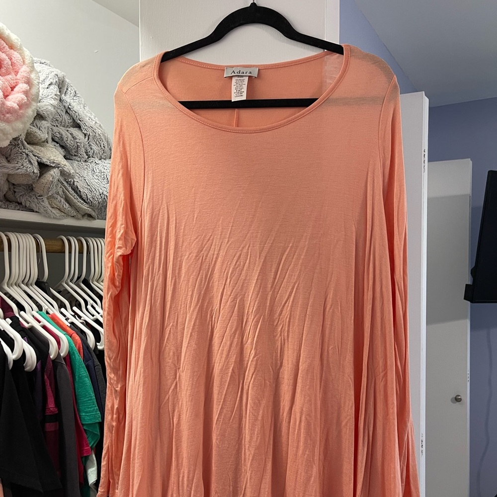 Women’s long sleeve top